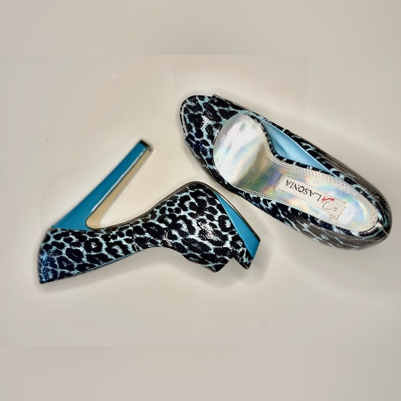 Lasonia - Peek a boo toe blue animal print pumps - size 10 - Picture 2 of 2